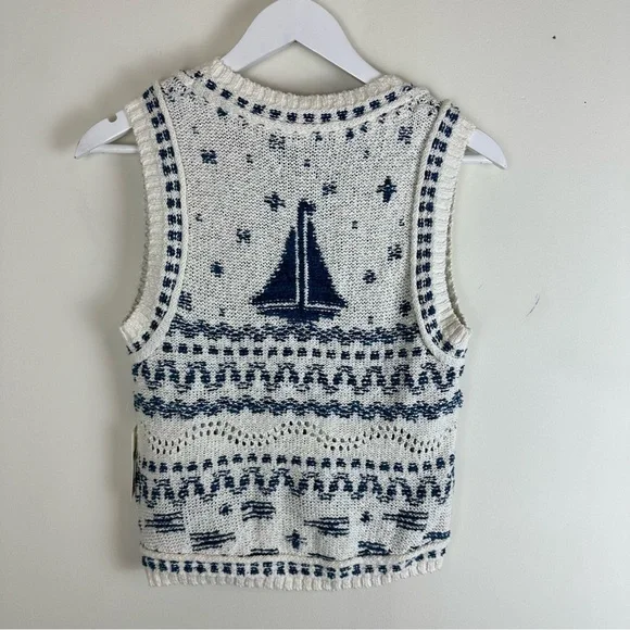 NWT Pilcro Sweater Vest Sailboats - Picture 7 of 9